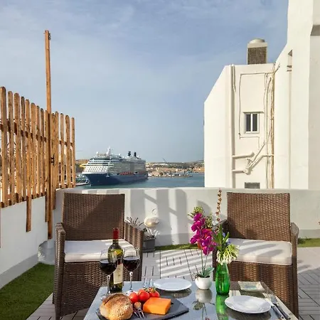 펜션 Traditional Maltese Townhouse - Close To Sea *