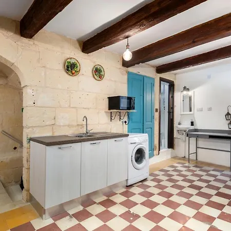 別荘 Traditional Maltese Townhouse - Close To Sea *