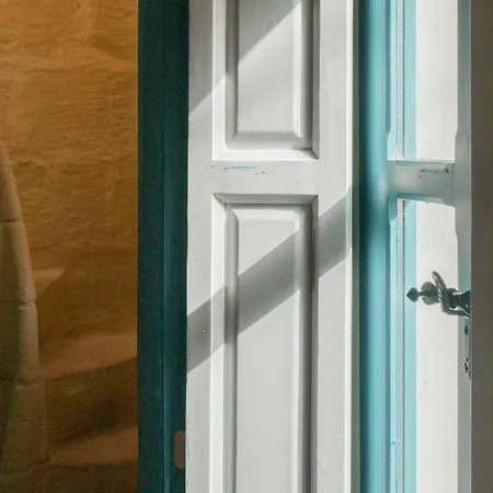 Traditional Maltese Townhouse - Close To Sea *