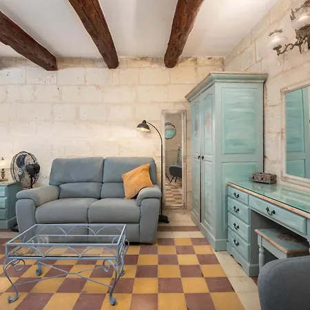 Traditional Maltese Townhouse - Close To Sea *