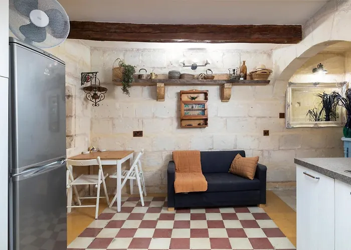 Hébergement de vacances Traditional Maltese Townhouse - Close To Sea Isla