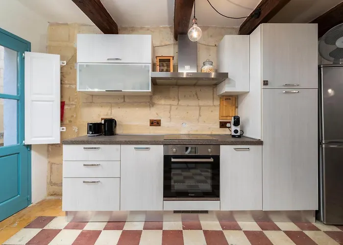 펜션 Traditional Maltese Townhouse - Close To Sea