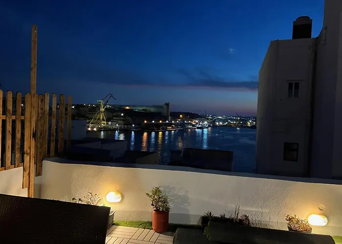 Traditional Maltese Townhouse - Close To Sea 펜션 *